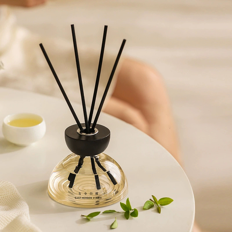 Reed Diffuser Set - Butelka dyfuzora z patyczkami 200 ml